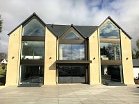 New build with MC 600 floor to ceiling windows in Ilkley
