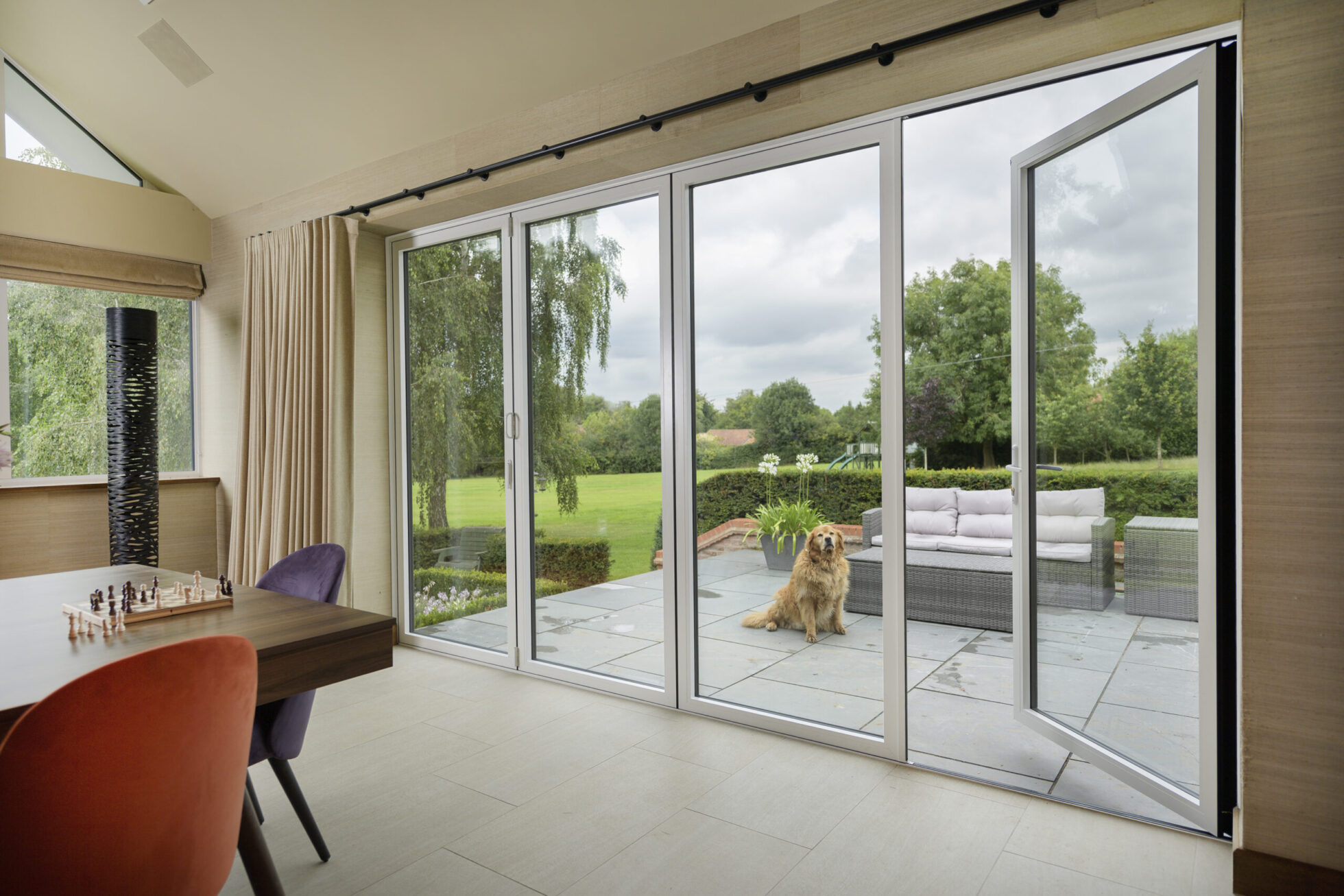 prestige 4 pane bifold white