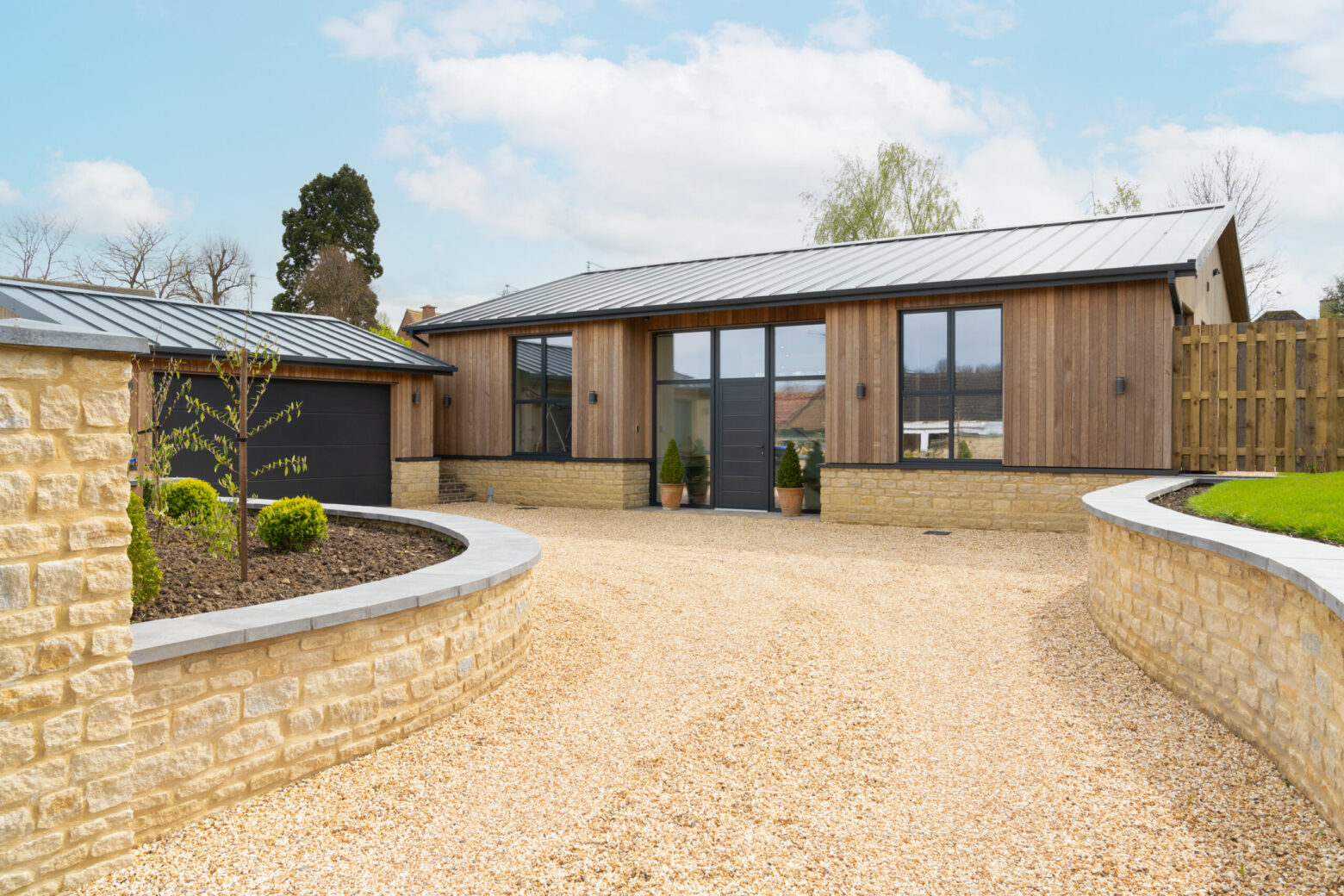 Prestige Windows Anthracite